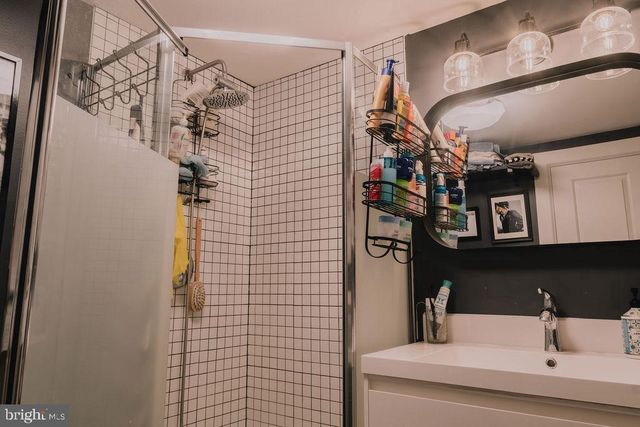 389 JUNIPER ST, Warminster, PA 18974