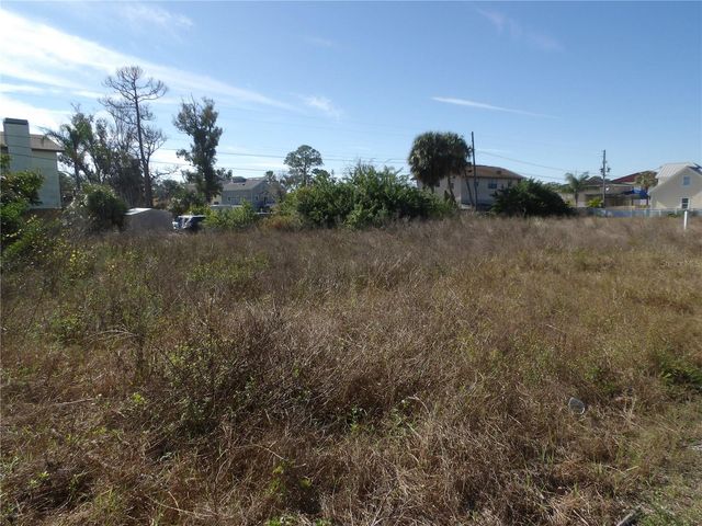 523 DORIC COURT, Tarpon Springs, FL 34689