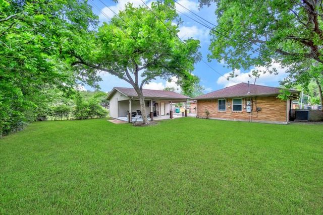 10406 Woodwind Drive, Houston, TX 77025