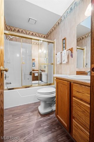 1482 Democracy Drive NW, North Canton, OH 44720