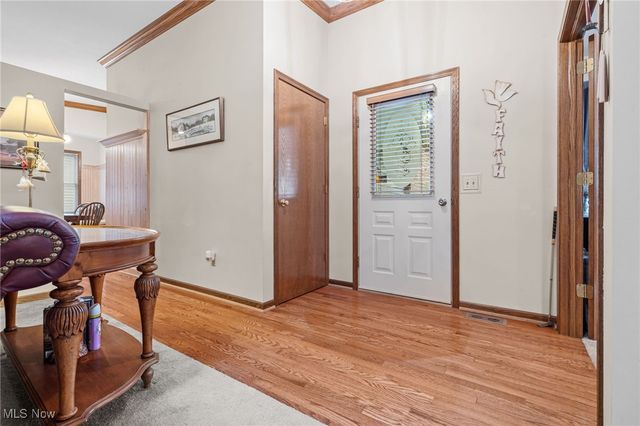 1482 Democracy Drive NW, North Canton, OH 44720