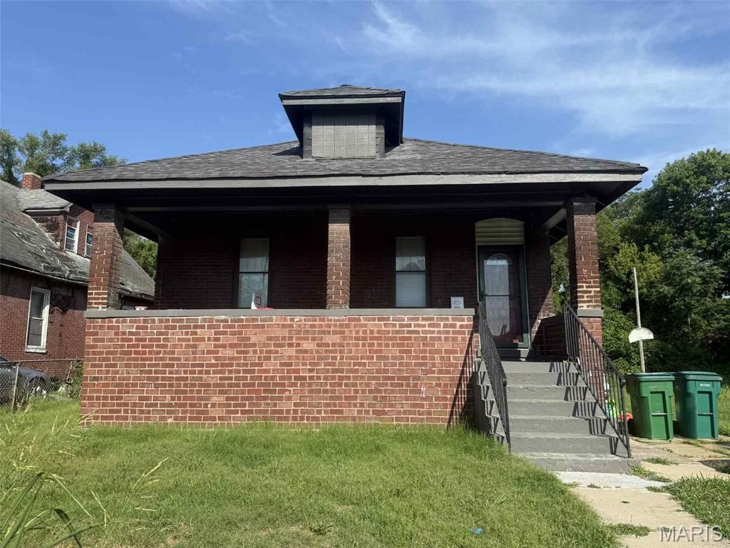 711 N 33rd Street, East St Louis, IL 62205