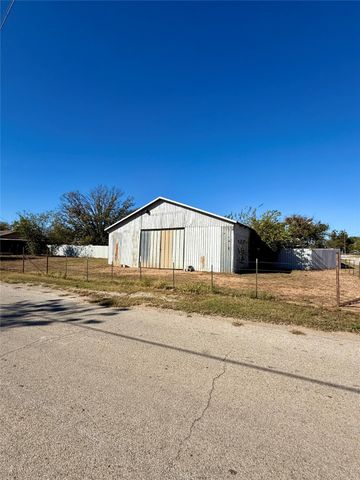 704 Post Street, Coleman, TX 76834