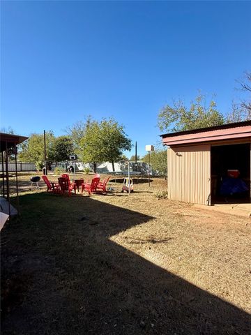 704 Post Street, Coleman, TX 76834