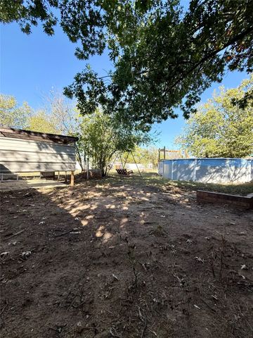 704 Post Street, Coleman, TX 76834