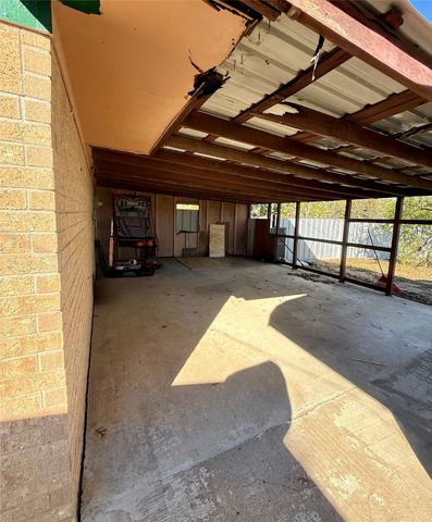 704 Post Street, Coleman, TX 76834