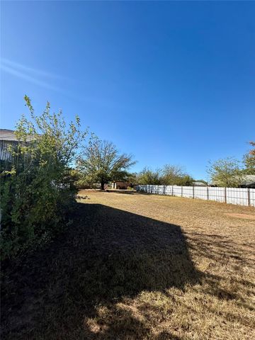 704 Post Street, Coleman, TX 76834