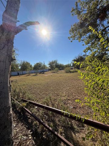 704 Post Street, Coleman, TX 76834