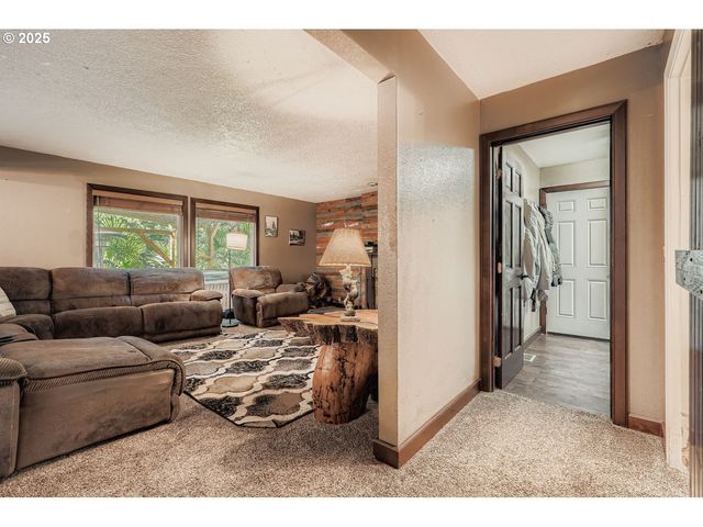 16811 Ne 40TH Ave, Vancouver, WA 98686