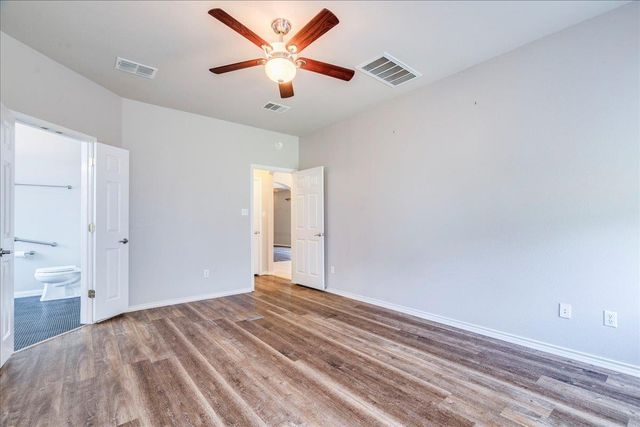 239 Dark Horse LN, Buda, TX 78610
