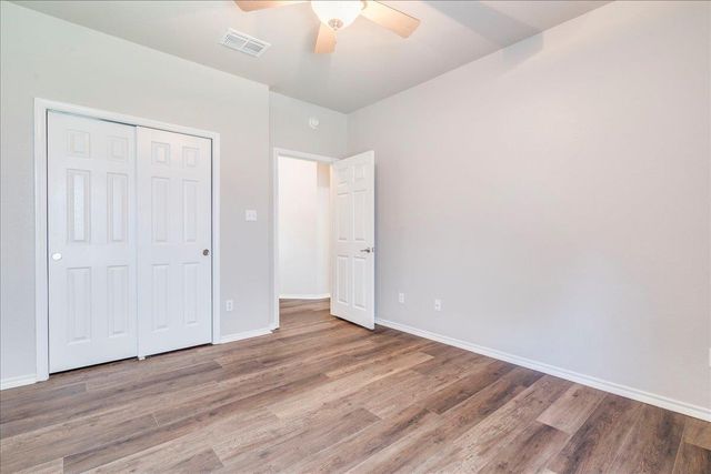 239 Dark Horse LN, Buda, TX 78610