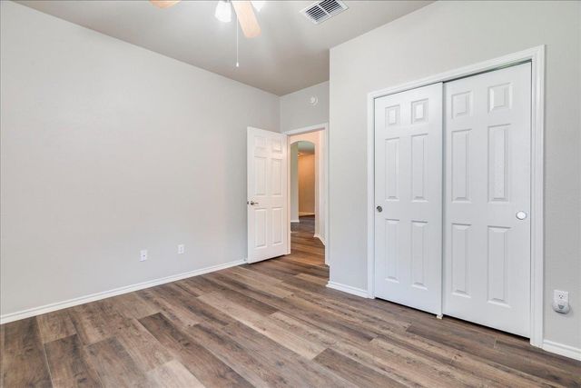 239 Dark Horse LN, Buda, TX 78610
