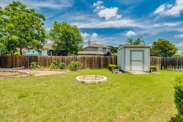 239 Dark Horse LN, Buda, TX 78610