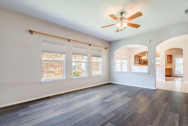 239 Dark Horse LN, Buda, TX 78610