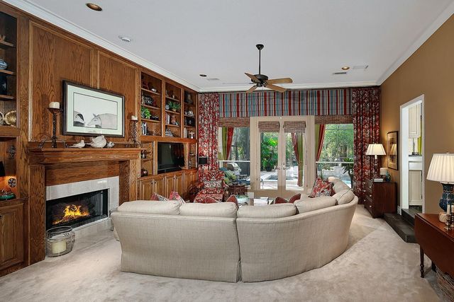 26 S Windsail Place, The Woodlands, TX 77381