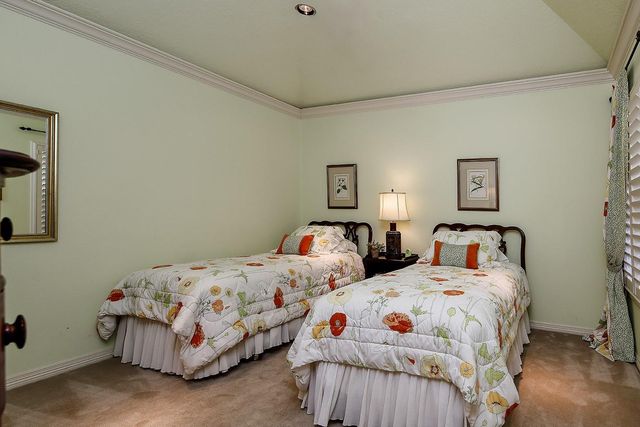 26 S Windsail Place, The Woodlands, TX 77381