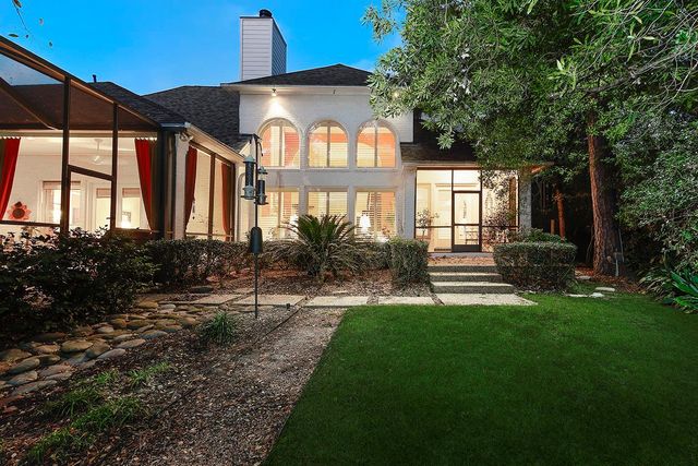 26 S Windsail Place, The Woodlands, TX 77381