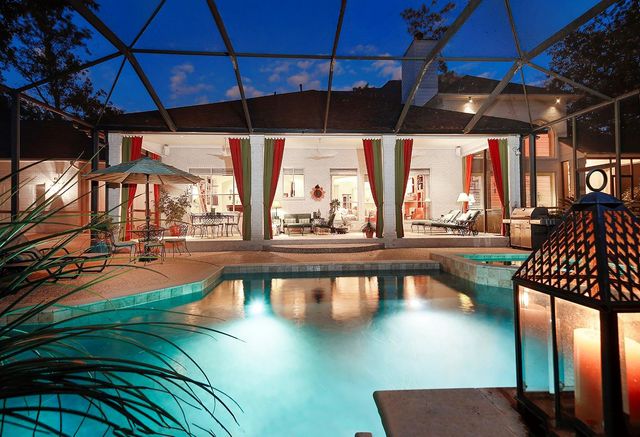 26 S Windsail Place, The Woodlands, TX 77381