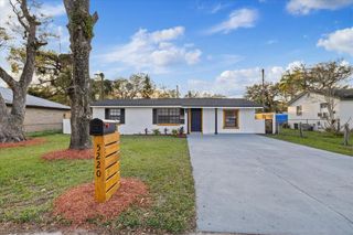 5220 PINE STREET, Seffner, FL 33584