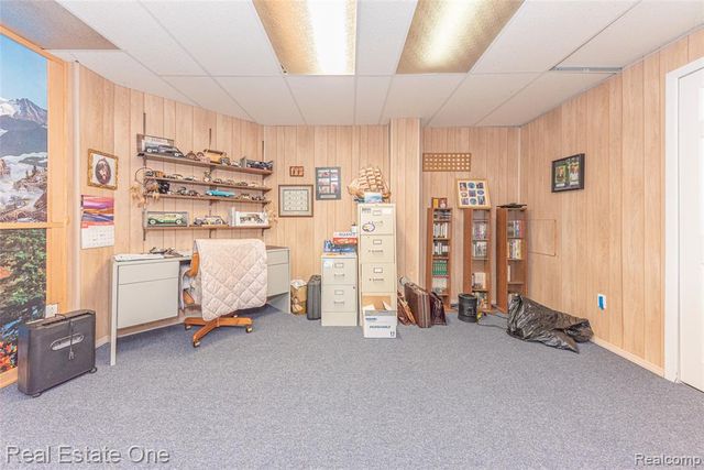 754 Challenging Trail, South Lyon, MI 48178