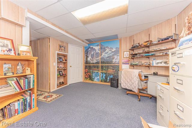 754 Challenging Trail, South Lyon, MI 48178
