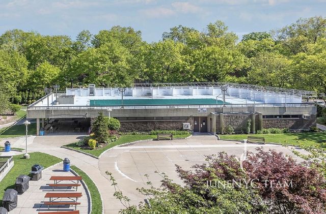 15218 Union Turnpike 206G, Flushing, NY 11367