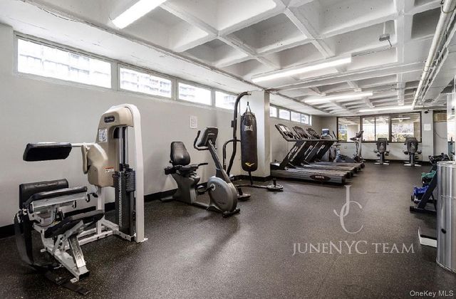 15218 Union Turnpike 206G, Flushing, NY 11367