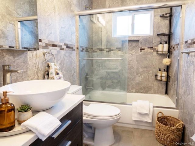 15218 Union Turnpike 206G, Flushing, NY 11367