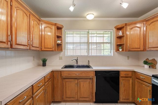 1900 Sutton Place Trail, Harker Heights, TX 76548