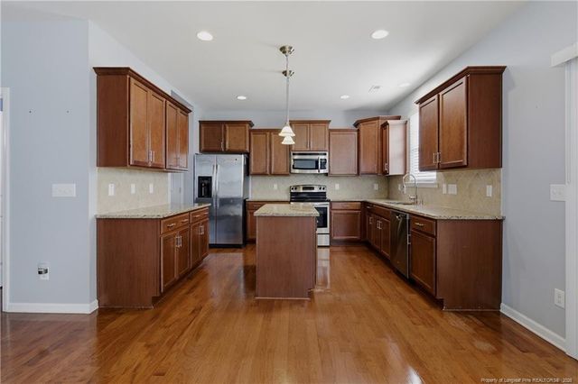 14 Hallow Oak Street, Spring Lake, NC 28390