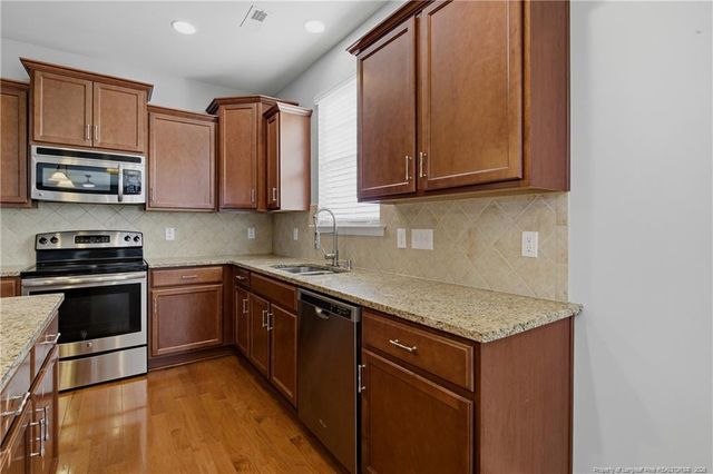 14 Hallow Oak Street, Spring Lake, NC 28390