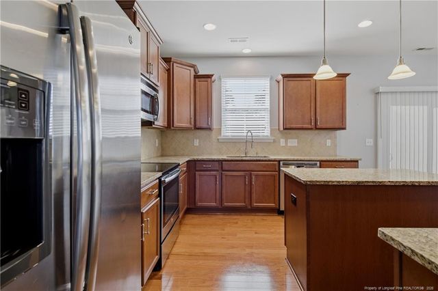 14 Hallow Oak Street, Spring Lake, NC 28390