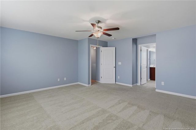 14 Hallow Oak Street, Spring Lake, NC 28390