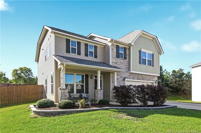 14 Hallow Oak Street, Spring Lake, NC 28390