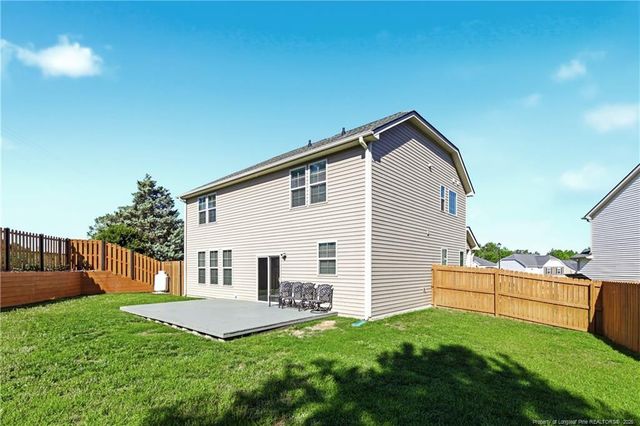 14 Hallow Oak Street, Spring Lake, NC 28390