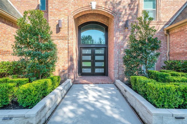 5527 Fragrant Cloud Court, Houston, TX 77041