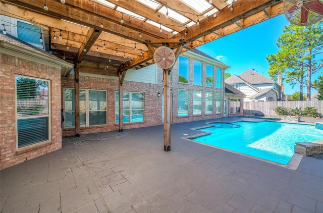 5527 Fragrant Cloud Court, Houston, TX 77041