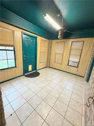 2218 Lawndale Road, Mission, TX 78572