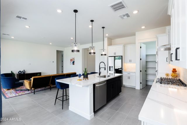 14407 N 75th Drive, Peoria, AZ 85381