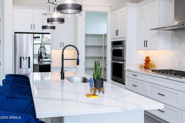 14407 N 75th Drive, Peoria, AZ 85381