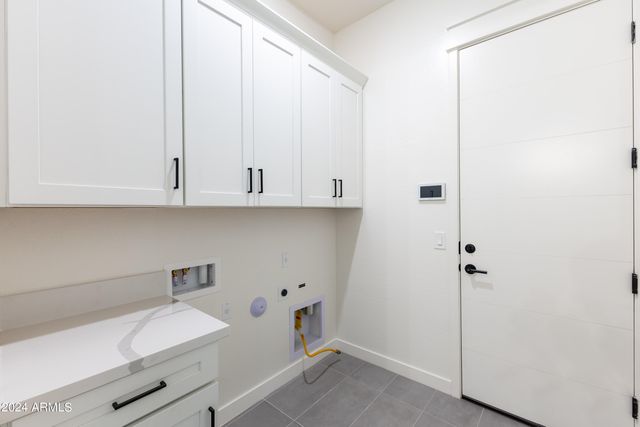 14407 N 75th Drive, Peoria, AZ 85381