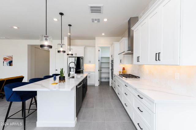 14407 N 75th Drive, Peoria, AZ 85381