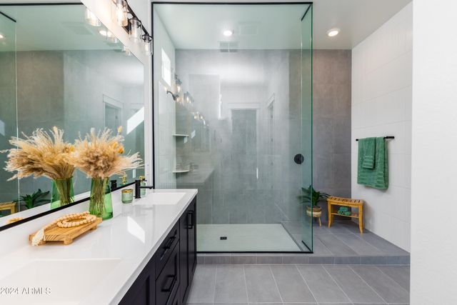 14407 N 75th Drive, Peoria, AZ 85381