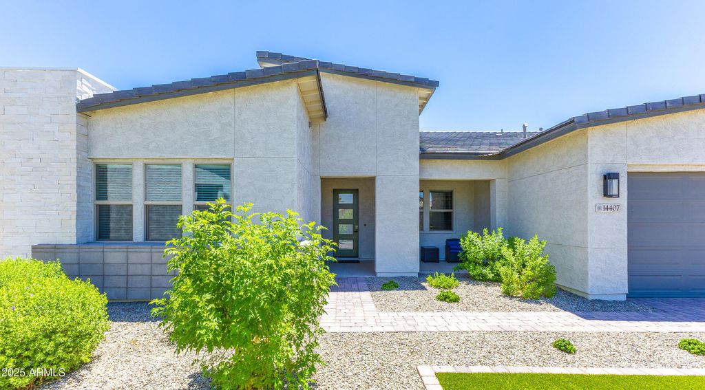 14407 N 75th Drive, Peoria, AZ 85381