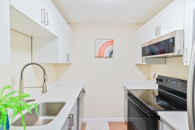 602 Franklin Crossing Rd 602, Franklin, MA 02038