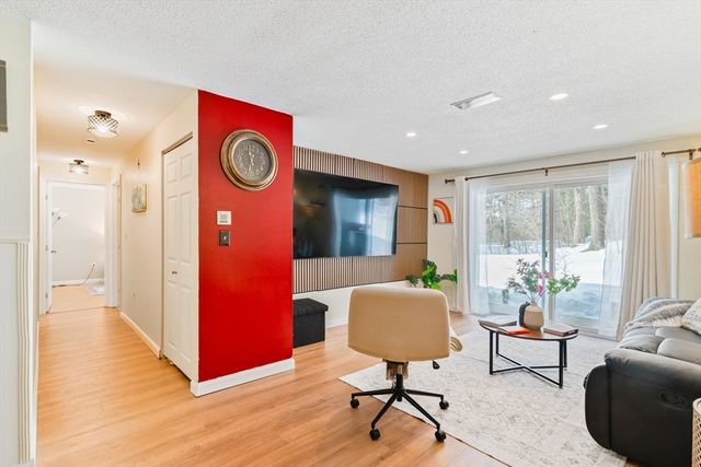 602 Franklin Crossing Rd 602, Franklin, MA 02038