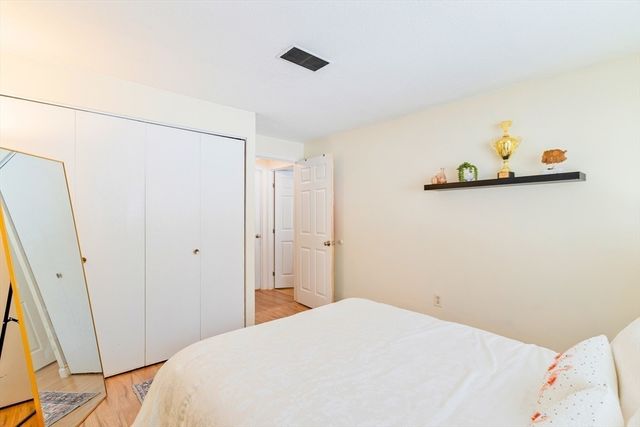 602 Franklin Crossing Rd 602, Franklin, MA 02038