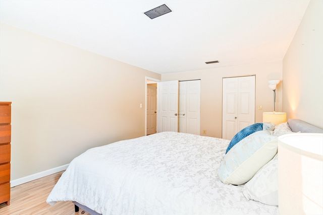 602 Franklin Crossing Rd 602, Franklin, MA 02038