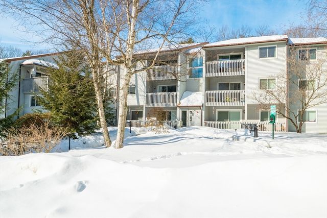 602 Franklin Crossing Rd 602, Franklin, MA 02038