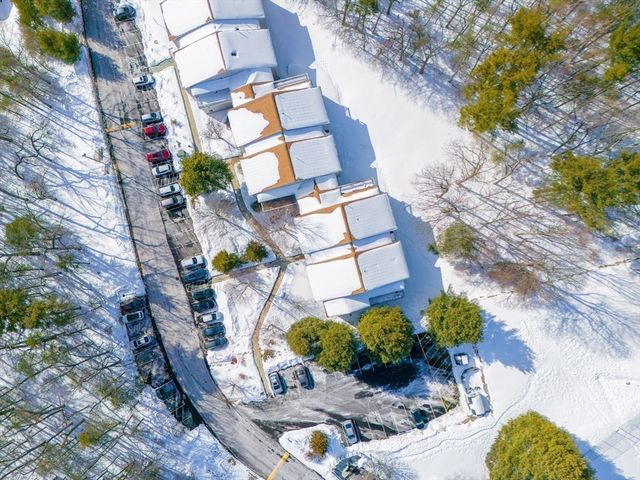 602 Franklin Crossing Rd 602, Franklin, MA 02038